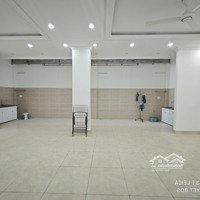 Cho Thuê Mặt Bằng Siêu Vip Mặt Đường Ngô Gia Tự Đoạn Đẹp, Mặt Tiền 12M, Dtsd 550M2, Thông Sàn Đẹp