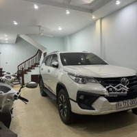 Mặt Ngõ Kinh Doanh- Gara- Phân Lô - Ô Tô Chạy Vòng Quanh-Vỉa Hè Rộng