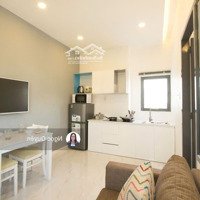 Phòng Cho Thuê Ngay Cầu Nguyễn Văn Cừ, Cửa Sổ Thoáng Mát, Tách Bếp, Nhà Thang Máy