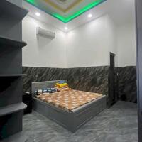 Bán nhà mặt tiền kinh doanh vincom 550