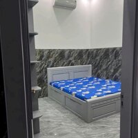 Bán nhà mặt tiền kinh doanh vincom 550