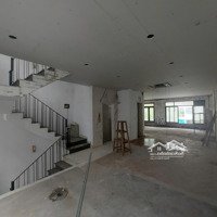 Cho Thuê Nhà Mặt Phố Trần Cung , Diện Tích 60M2 X 2 Tầng, Mặt Tiền 10M, Làm Hàng Ăn Được