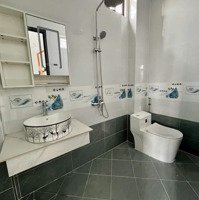 Nhà Đẹp 3 Tầng Ngay Đh Tài Chính Cs3 - Đường Võ Văn Hát - Ngang 5,4M