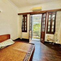 Bán Nhà Phố Hoàng Cầu, 42M2*5T, Mt=5M, Phân Lô, Ô Tô Tránh, Giá 16, X Tỷ. Liên Hệ: 0904883166