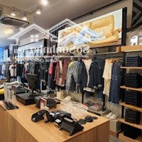 Cho Thuê Nhà Mặt Tiền Nguyễn Trãi, Quận 1. Dt: 8X20M. Trệt Lầu