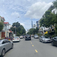 Rẻ Nhất Thảo Điền Chỉ 200 Triệu/M2! Bán Khuôn Đất Mặt Tiền Nguyễn Văn Hưởng Q2 (10X20M) - Giá Bán 40 Tỷ