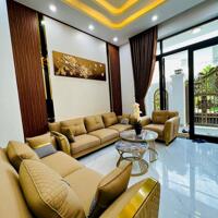 Bán nhà đường Lê Văn Sỹ, Hoà Minh, Gần Biển