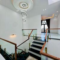 Bán nhà đường Lê Văn Sỹ, Hoà Minh, Gần Biển