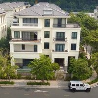 Cần Bán Gấp Vic Ba Son Giá Rẻ Nhất: 225M2 - 154Tỷ; 325M2 - 320Tỷ; 438M2 - 479Tỷ. Hỗ Trợ Vay 80%