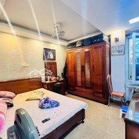 Bán Nhà Mặt Phố Trần Duy Hưng 30M2, 4 Phòng Ngủ 4 Vệ Sinh Giá Hơn 10 Tỷ