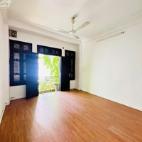 Phố Trích Sài - Sát Hồ Tây - Cách Mặt Phố 10M - Nhà Đẹp - Vừa Ở Vừa Kinh Doanh Mọi Loại Hình