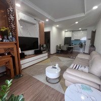 Bán Căn 76M2 ( 2 Phòng Ngủ- 2Vs) Giá Bán 4,6 Tỷ Bao Thuế Phí. Tầng Đẹp - View Đẹp Full Nội Thất. Liên Hệ: 0947065795