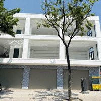 Nhà Mặt Tiền Đường Phạm Văn Đồng Ngang 18M 4 Tầng Btct _ Công Nhận Đủ - Chỉ 15 Tỷ Gấp Ko Mất