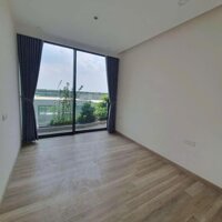 Mời thuê căn hộ 3PN - chung cư Sol Forest Ecopark - Có sân vườn 10m2, đồ cơ bản - giá 10.5tr