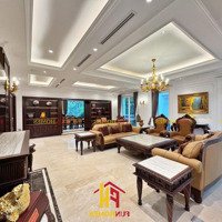 Cho Thuê Biệt Thự Hoa Sữa 500M2 Vinhomes Riverside, Giá Thỏa Thuận, 5Pn 6 Vệ Sinh Đường Thông, Sông Đẹp
