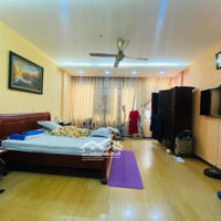 Giá Đầu Tư! Bán Nhà Ngõ 2 Giảng Võ, Khu Thành Ủy Dân Trí Cao, Ô Tô Tránh, 75Mx5T, Giá Bán 26.5 Tỷ