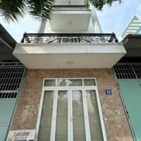 BÁN NHÀ TRỆT 2 LẦU 5PN ĐƯỜNG A2 LỘ 30M KHU HƯNG PHÚ, CÁI RĂNG, CẦN THƠ