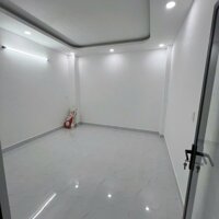 NHÀ ĐẸP - HẺM Ô TÔ NGỦ TRONG NHÀ - SÁT MẶT TIỀN- KHU  VIP HOÀ BÌNH - 4 TẦNG - 62M2 - CHỈ 7.8T