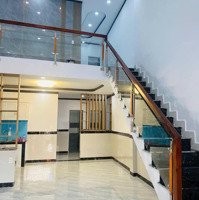 Bán Nhà Sổ Hồng Riêng - Đúc Chắc Chắn - Ngay Trung Tâm Dĩ An