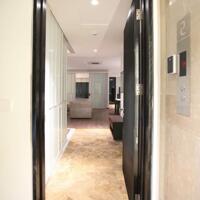 Hiếm! Bán nhà mặt phố Trúc Bạch, Ba Đình, view hồ đẹp, kinh doanh ngày đêm, 48mX4T