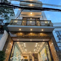 Lô Góc - Thang Máy - Gara 2 Ôtô - Full Nội Thất Cao Cấp - Trung Tâm Long Biên Diện Tích : 50