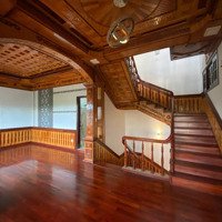 Bán Nhà Mặt Phố Trần Thánh Tông, Giá Thỏa Thuận, 147.2M2, View Đẹp, Uy Tín, Dòng Tiền 35 Triệu/Tháng