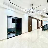 Nhà 4 Tầng Đằng Lâm Diện Tích 90M Nhà Phong Cách Tân Cổ Điển Mặt Đường 8M Tuyến Hai Trung Lực