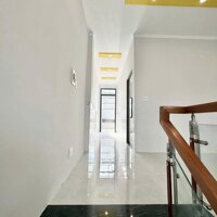 HOT! Nhà 1 trệt 1 lửng mới đẹp, gần chợ 26, sân oto, đường oto thông chỉ 3,6 tỷ