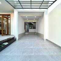 BIỆT THỰ 3 LẦU SÂN THƯỢNG  9X17M CÓ THANG MÁY KDC BỘ CÔNG AN- NHÀ BÈ.
