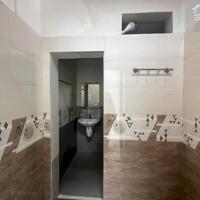  BÁN NHÀ ĐẸP MẶT TIỀN TRỤC LỘ 4 – BUÔN KY, THÀNH NHẤT, BUÔN MA THUỘT    Diện tích: 6x30m (180m²), nhà xây dựng kiên cố toàn bộ diện tích.