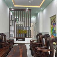  BÁN NHÀ ĐẸP MẶT TIỀN TRỤC LỘ 4 – BUÔN KY, THÀNH NHẤT, BUÔN MA THUỘT    Diện tích: 6x30m (180m²), nhà xây dựng kiên cố toàn bộ diện tích.