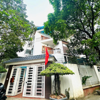 Siêu Biệt Thự Lô Góc Đẹp Foresa Xuân Phương -View Vườn Hoa - Vỉa Hè Mênh Mông -Ôtô Dừng Đỗ. 27,5Tỷ