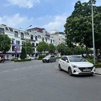 Biệt Thự 3 Mặt Phố - 5 Tầng Thang Máy - Hầm Gara Ô Tô - Trước Mặt Vườn Hoa - 398M2 - Giá Bán 102 Tỷ
