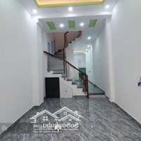 Thầy Hiếu Uy Tín Bán Nhà Riêng Hẻm Rộng, Mới Đẹp Ở Ngay, 1 Trệt 1 Lầu 1 Lửng, Sd 25M2, Giá Bán 1.35 Tỷ
