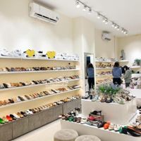 Hot! Cho Thuê Mặt Tiền Thương Hiệu Hai Bà Trưng Quận 1 200M2 Sàn Chỉ 80 Triệu