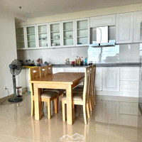 Bán Căn Hộ Blooming Tầng Cao View Đẹp Đang Cho Thuê 21 Triệu/1Th
