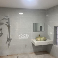 Phố Lê Lợi Cách 1 Nhà Ra Phố - Giá Đầu Tư - Gần Trường - Chợ