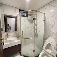 Bị Chôn Vốn Làm Ăn Cần Bán Căn Hộ Icon 56 Bến Vân Đồn Q4,Đã Có Sổ Hồng