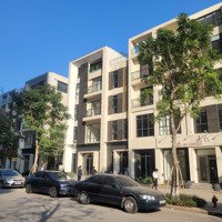 Bán Shophouse Mặt Phố 40M Kđt Starlake Tây Hồ 100 Tỷ, 200M2, Thông Sàn, Bank Thuê, Chân Chung Cư