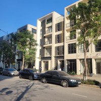 Bán Shophouse Mặt Phố 40M Kđt Starlake Tây Hồ 100 Tỷ, 200M2, Thông Sàn, Bank Thuê, Chân Chung Cư