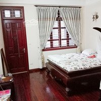 Nhà Gia Quất 42M2X4 Tầng, 4 Ngủ, Nhà Đẹp, Ở Ngay, 4.5 Tỷ Có Thương Lượng 0976285499