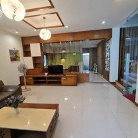 Cho Thuê Biệt Thự Villa Park, 4 Phòng Ngủ 3 Vệ Sinh 198M2, Full Nội Thất, Đ. Bưng Ông Thoàn, Quận 9