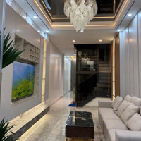 Bán Nhà-Phố Lò Đúc-33 M2-3 Tầng- Nở Hậu- Ôtô Đỗ Cửa-Kinh Doanh - Giá Bán7.7 Tỷ