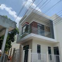 Nhà lầu rộng nằm gần Trường Tiểu học An Bình