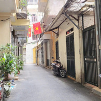 Đất Đẹp Phùng Chí Kiên, Hoàng Quốc Việt. Phân Lô Quân Đội, Ngõ Oto Ra Vào. Mặt Tiền 5M, Gần Phố.