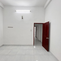 Cho Thuê Nhà Hẻm 6M 3 Tầng Phan Huy Ích Gần Emart 57M2 Đất Giá Bán 12.5 Triệu/Tháng
