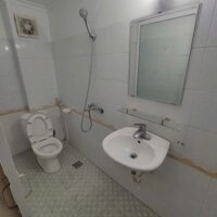 Cho thuê nhà ngõ 101 Thanh Nhàn 30m2, 5 tầng, KD Spa, buôn bán kết hợp ở hộ gia đình, 10tr