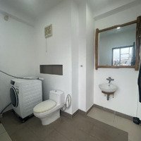Bán Biệt Thự Mini Siêu Đẹp - Huỳnh Tấn Phát - Trung Tâm Quận 7 - Dt: Ngang 9,5M2 - Giá Chỉ 6,X Tỷ.