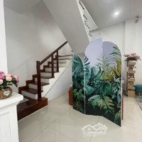 Bán Biệt Thự Mini Siêu Đẹp - Huỳnh Tấn Phát - Trung Tâm Quận 7 - Dt: Ngang 9,5M2 - Giá Chỉ 6,X Tỷ.