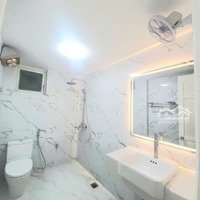 Chính Chủ Bán Căn Góc Oct3B 3 Phòng Ngủ View Cực Đỉnh, Sát Công Viên Hòa Bình!